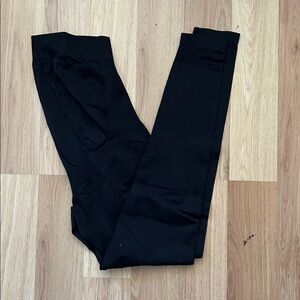 Black Lasora Maternity Leggings